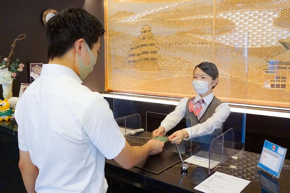 Hotel Route-inn Eki Higashi